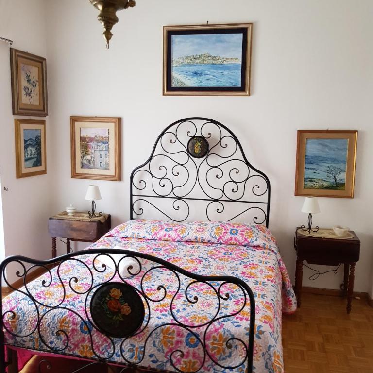Ilm Cagliari - Double Room with Private External Bathroom - 1