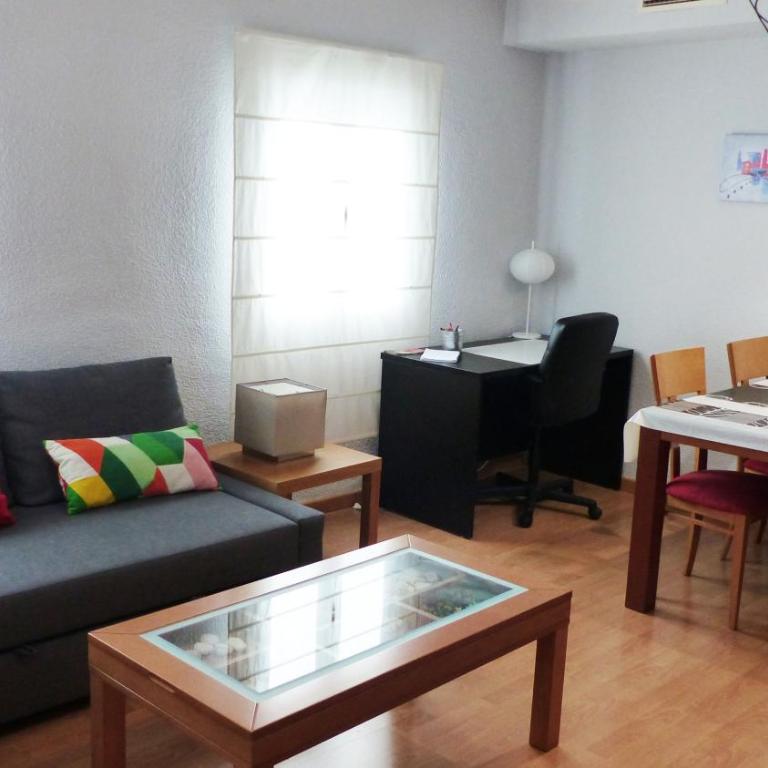 Apartamento Aluche con parking gratuito - Two-Bedroom Apartment - 12