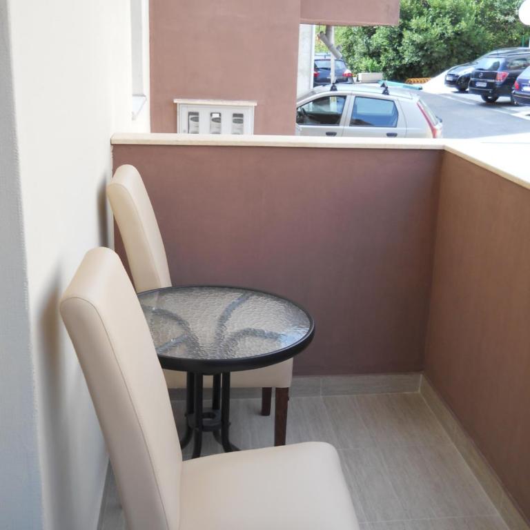 Apartments Mira - One-Bedroom Apartment - 4