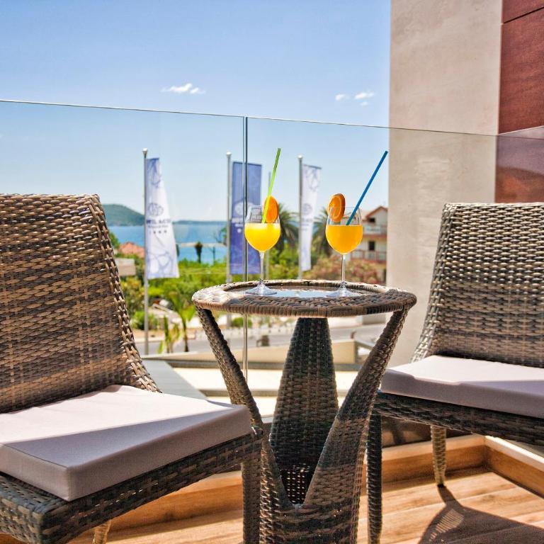 Wellness & Spa Hotel ACD - Double Room with Balcony - 3