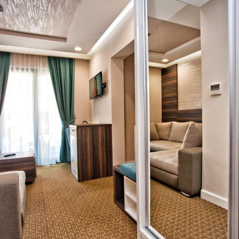 Wellness & Spa Hotel ACD - Suite with Balcony - 2