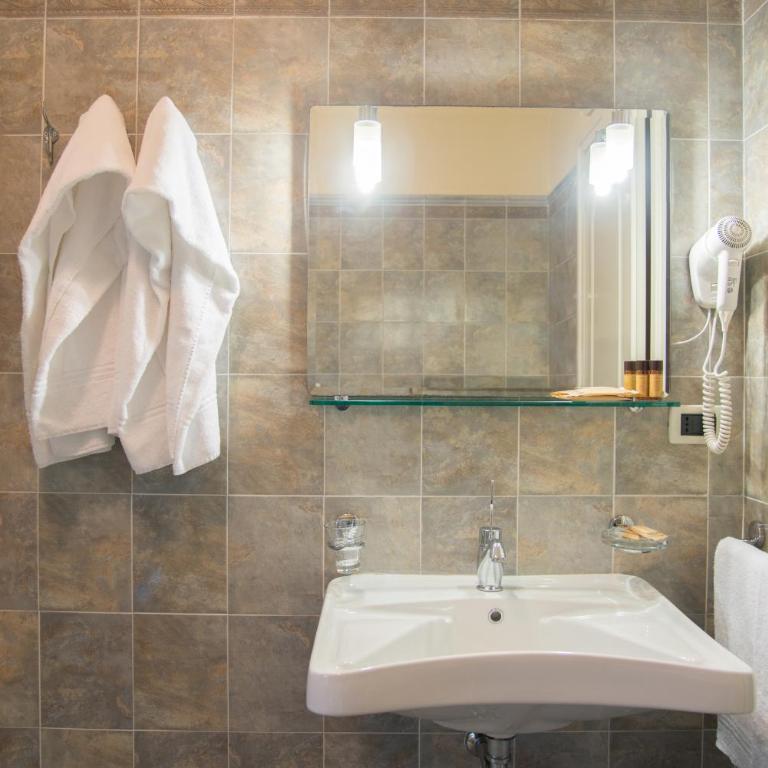 Residence Colombo - Monolocale al Piano Terra (2 Adulti) - 7