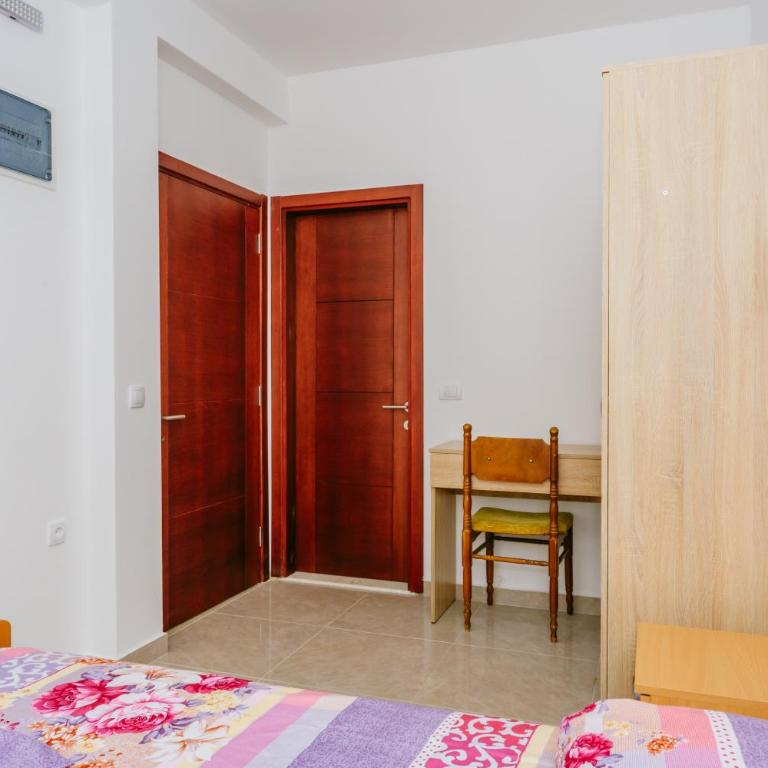 Teuta Apartments - Dvokrevetna Soba sa Bračnim Krevetom - 17