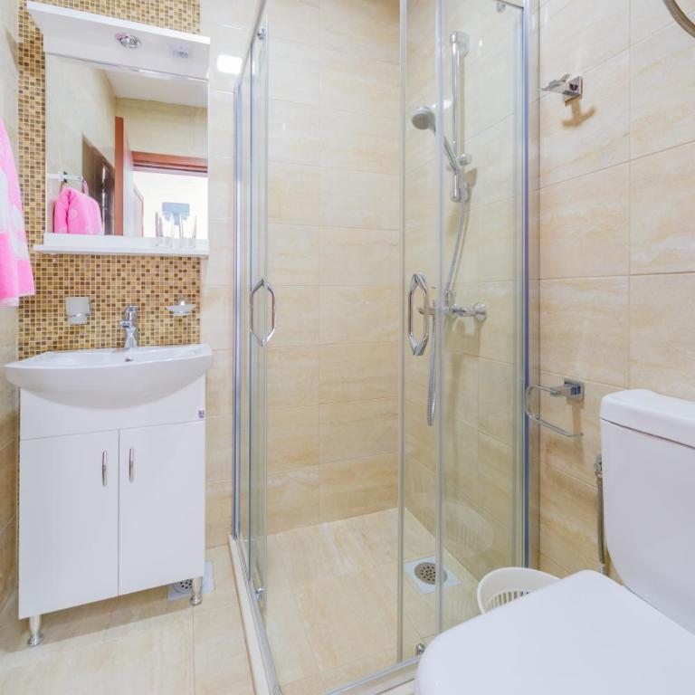 Teuta Apartments - Dvokrevetna Soba sa Bračnim Krevetom - 20