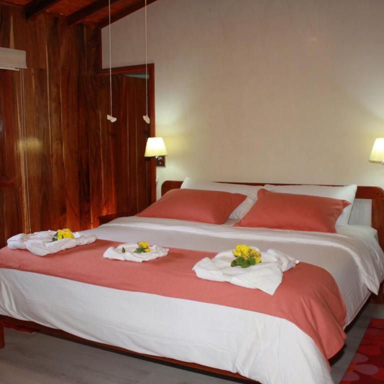 The Wooden House Hotel - Habitación con cama extragrande. - 8