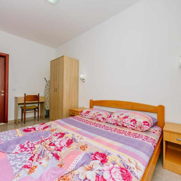 Teuta Apartments - Dvokrevetna Soba sa Bračnim Krevetom - 16