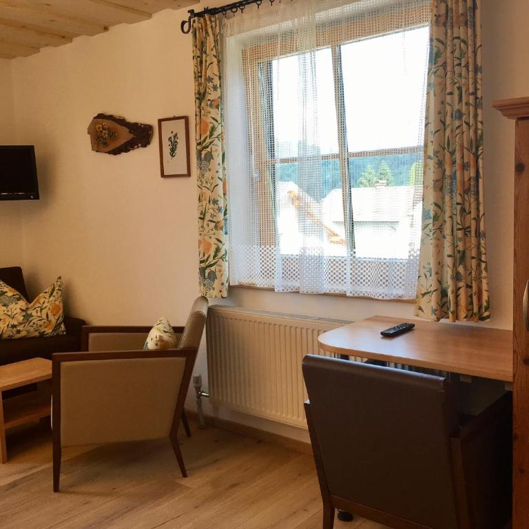 Haus Lisa - Comfort Doppelzimmer mit Seeblick - 10