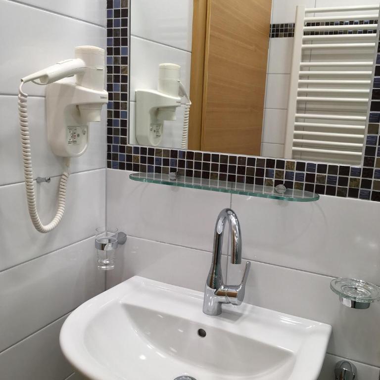 Haus Lisa - Comfort Doppelzimmer mit Seeblick - 4