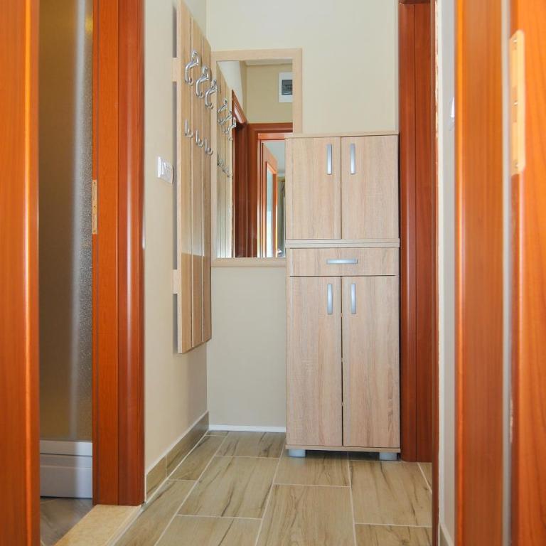 Apartments Mira - One-Bedroom Apartment - 10