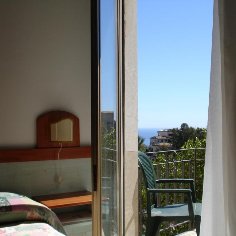 Hotel Condor - Standard Single Room with Sea View - 2