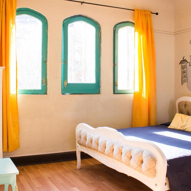 Hostal Forestal - Habitación Doble con baño privado - 1