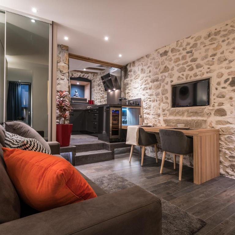 Le Balcon de la Vieille Ville Annecy - Deluxe Studio - 6