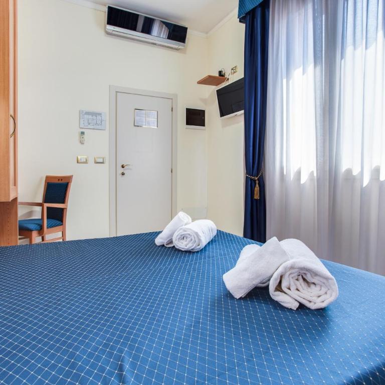 Hotel De La Ville - Camera Matrimoniale/Doppia con Letti Singoli - 3