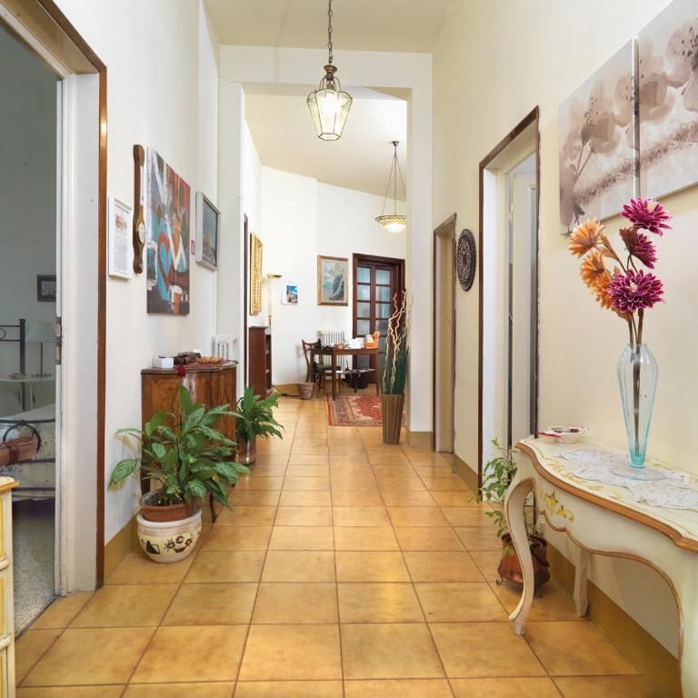 Residenza Oltrarno - Three-Bedroom Apartment - 11