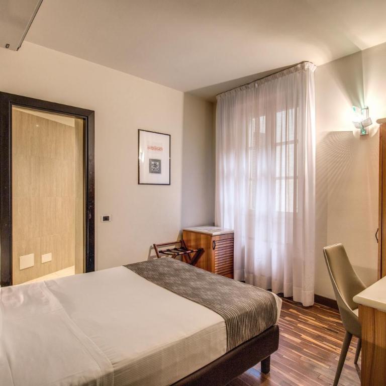 Albergo Firenze - Camera con Letto Matrimoniale alla Francese - 3