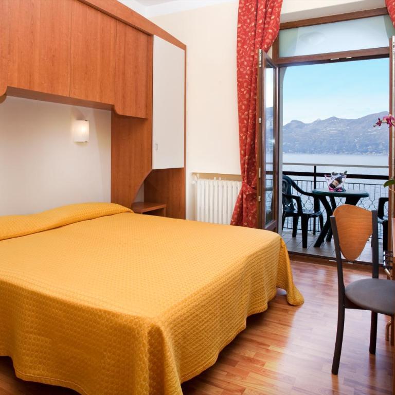 Hotel Merano - Camera Matrimoniale con Vista Lago e Balcone - 4