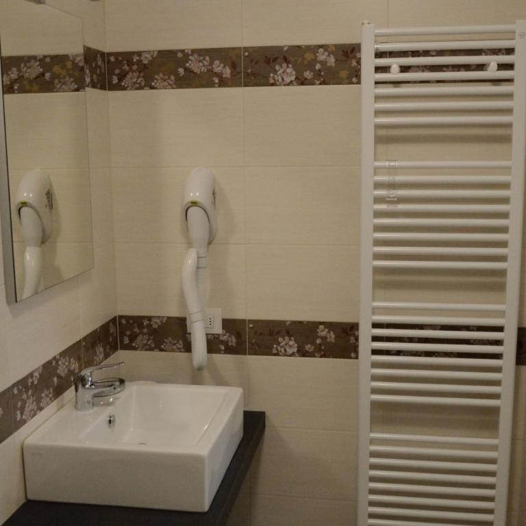 Al Trifoglio - Camera Quadrupla con Bagno Privato - 6