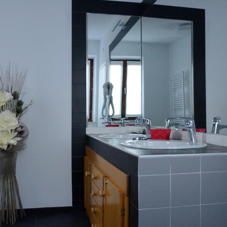 Al Trifoglio - Camera Familiare con Bagno Privato - 6