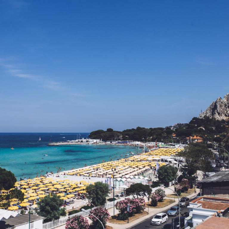 Mondello Beach Rooms - by the sea - Habitación Doble Deluxe con vistas al mar - 7