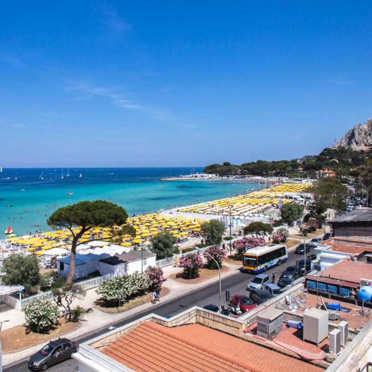 Mondello Beach Rooms - by the sea - Habitación Doble Deluxe con vistas al mar - 2