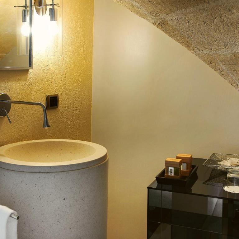 Antica Civita Luxury Room - Camera Matrimoniale Deluxe con 1 Letto Supplementare - 19