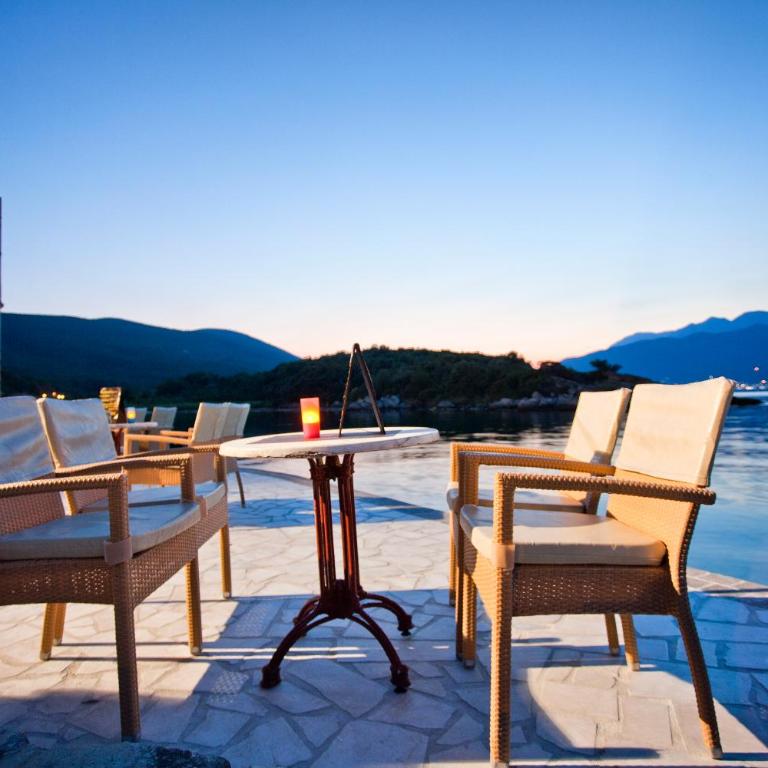 Luxury Sea Residence by Kristina - Standard Double Room with Sea View - 16