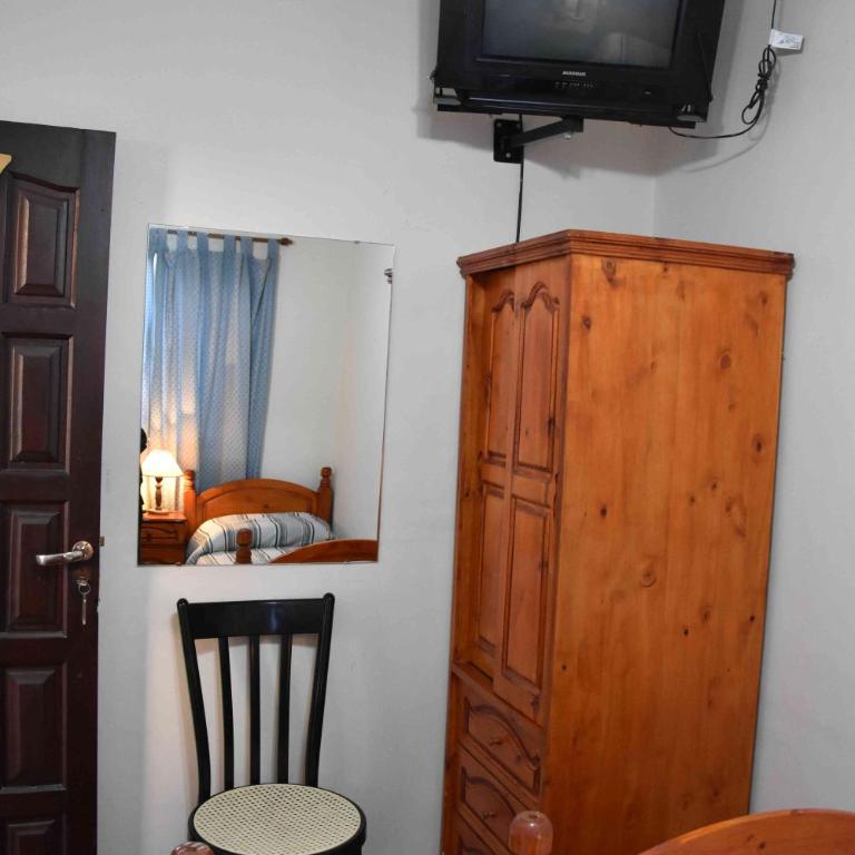 Residencial El Hogar - Habitación Doble - 2 camas - 5