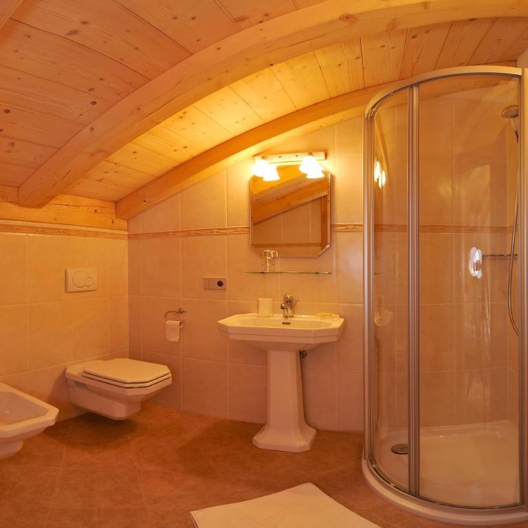 Agriturismo Maso Larciunei - Appartamento con 2 Camere da Letto e Balcone - 4
