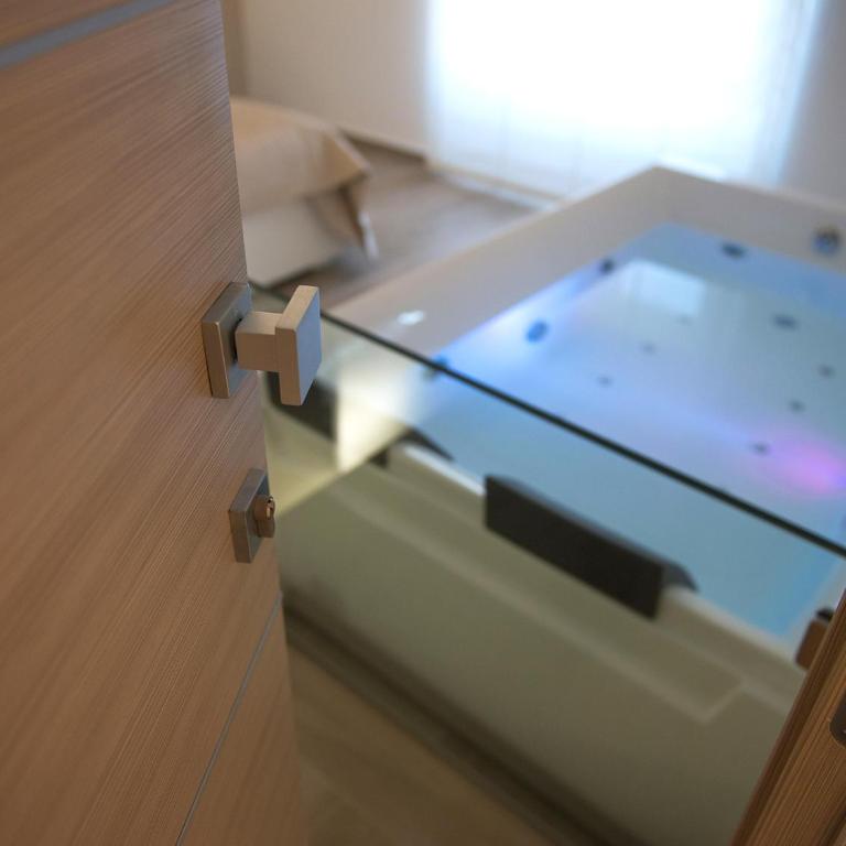 Le Suites Del Duomo - King Room with Spa Bath - 17