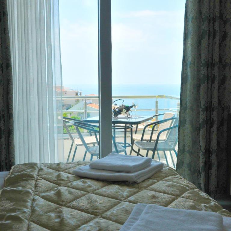 Ambassador & Ambassador Lux Apartments - Apartment with Sea View - 5