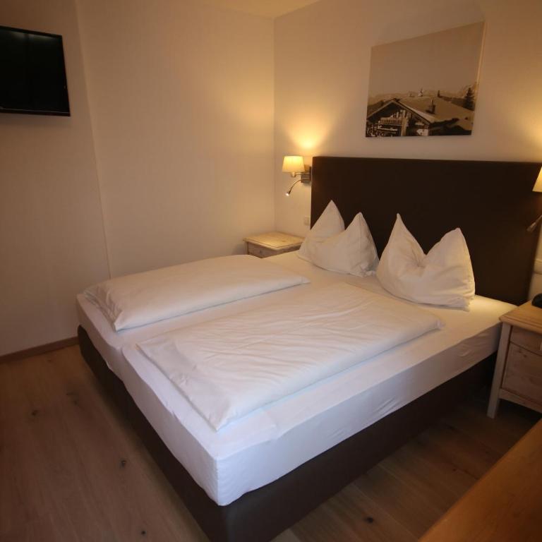Appartementhaus Brunnenhof - Apartment mit 1 Schlafzimmer und Balkon - 8