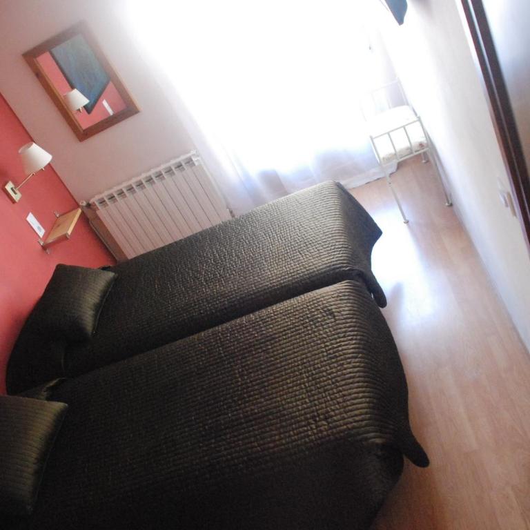 Hostal Delgado - Habitación Doble - 1 o 2 camas - 10