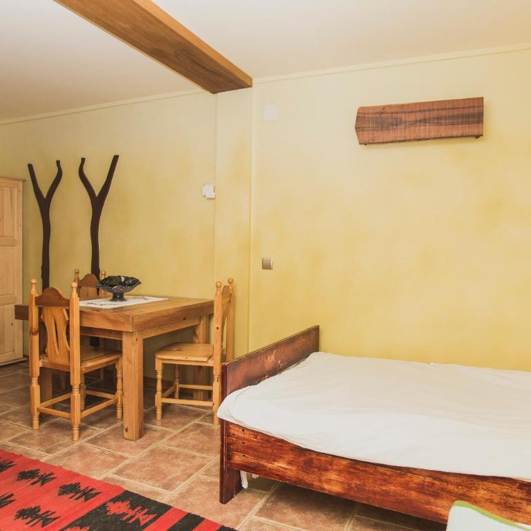 Guesthouse Šejn - Seven-Bedroom House - 8