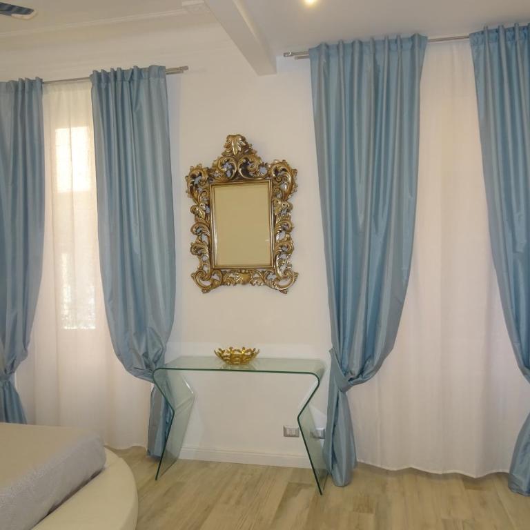Suites Margot - Camera Quadrupla con Bagno Privato - 6