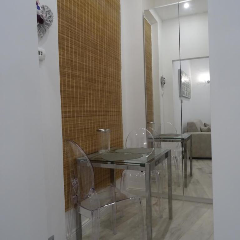 Suites Margot - Camera Quadrupla con Bagno Privato - 13