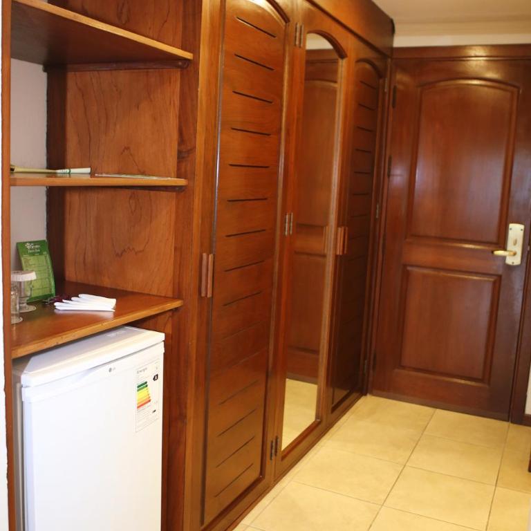 Hotel Los Parrales - Habitación Doble Estándar con 2 camas grandes - 1