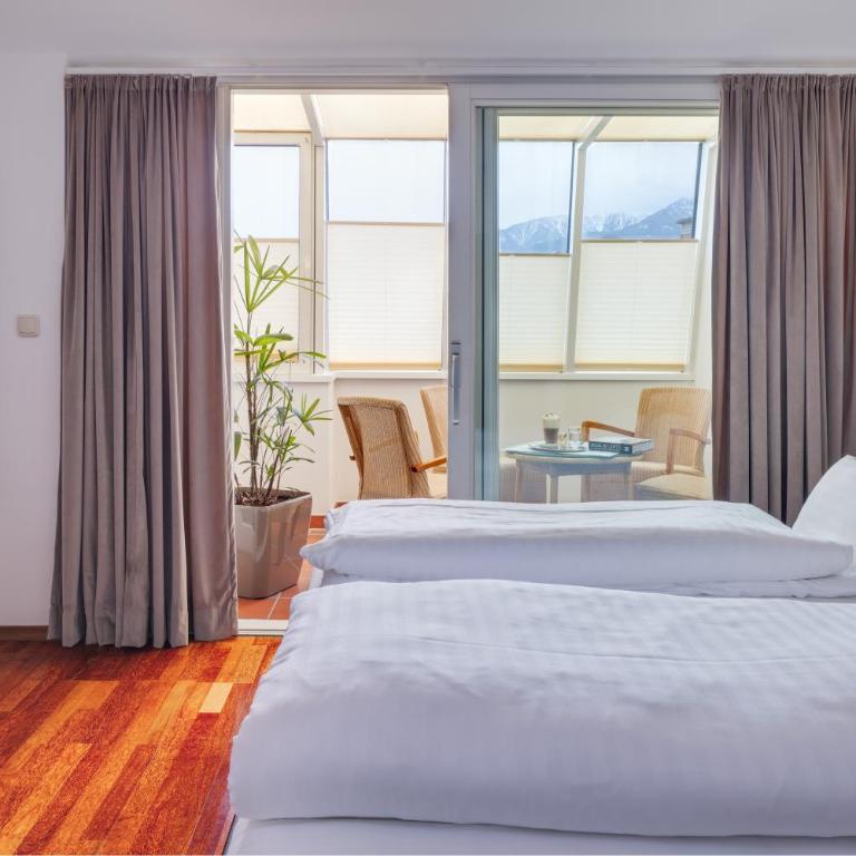 Hotel Central - Estudio - 1