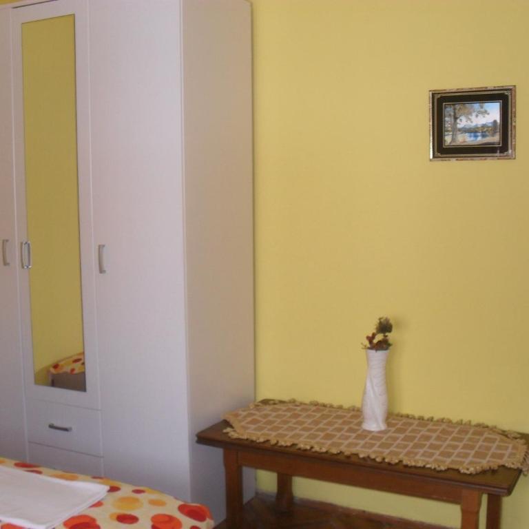 Apartment Batricevic - Apartman s 3 Spavaće Sobe, Balkonom i Pogledom na More - 19