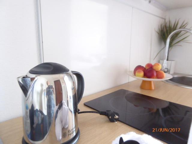 Alicante Top Sea View 29th Apts Downtown&Beach - Suite with Balcony - 11