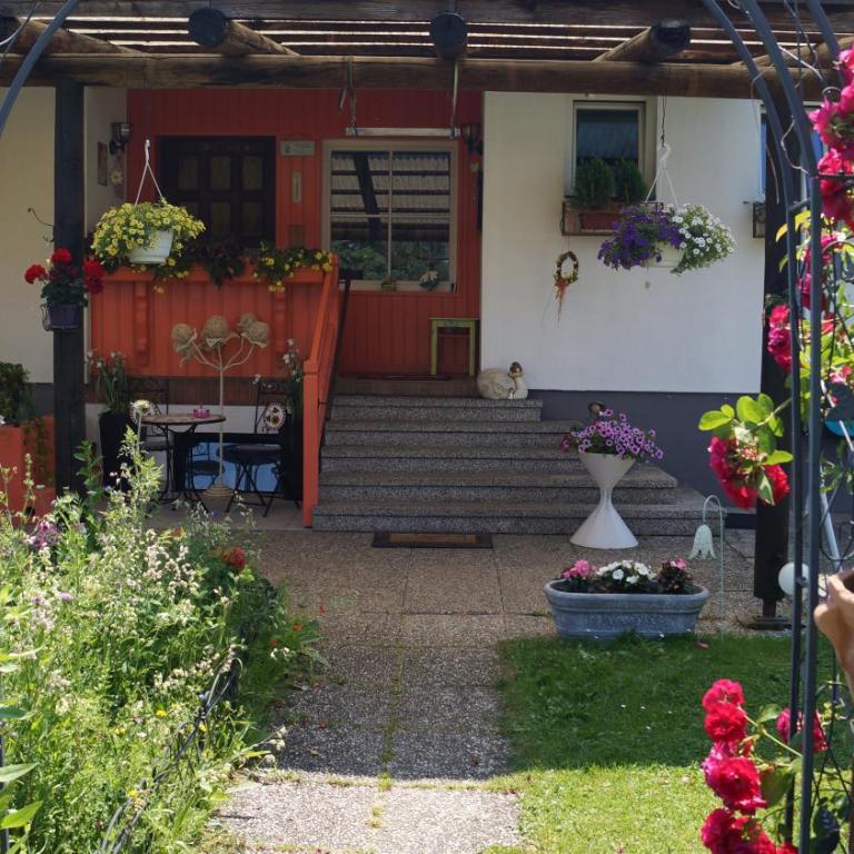 Landhaus Noreia - Apartment mit 2 Schlafzimmern - 9