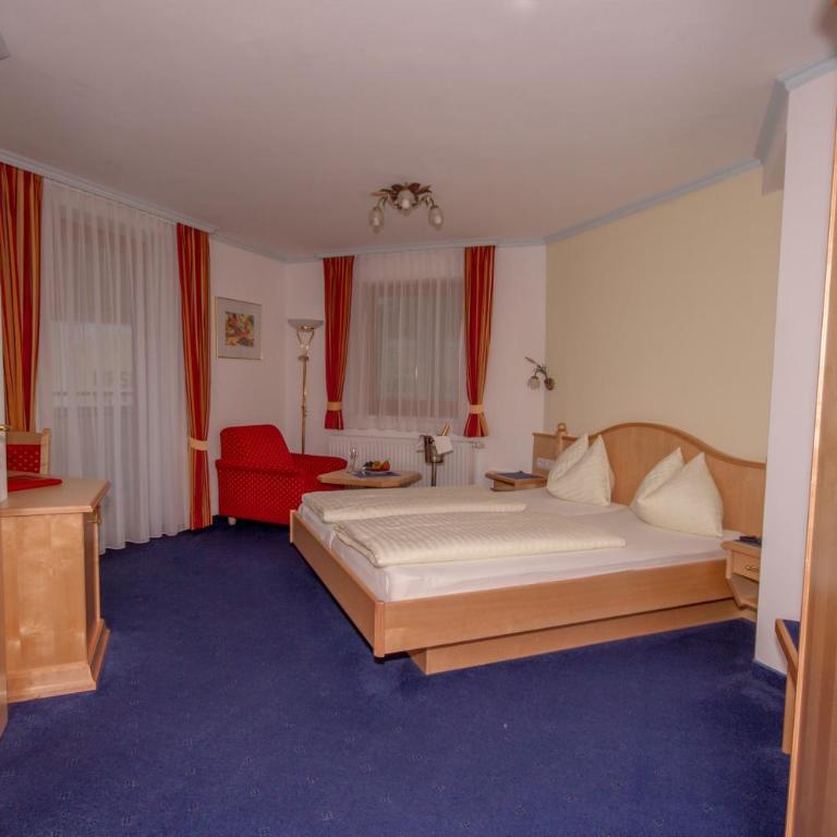 Berg & SPA Hotel Urslauerhof - Doppelzimmer mit Balkon - 1