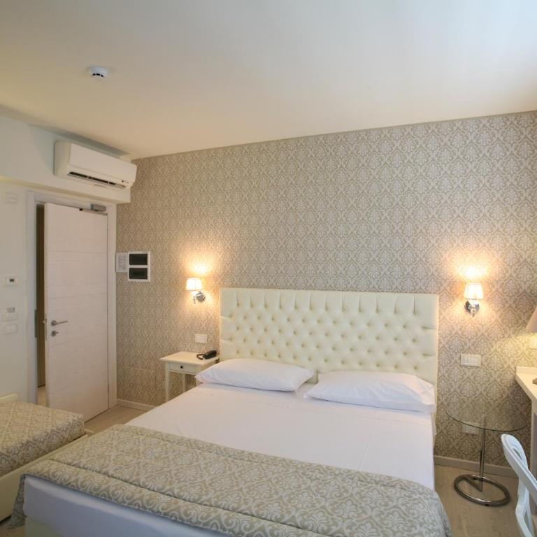 Nuova Opera Rooms & Apartments - Camera Tripla con Balcone - 4