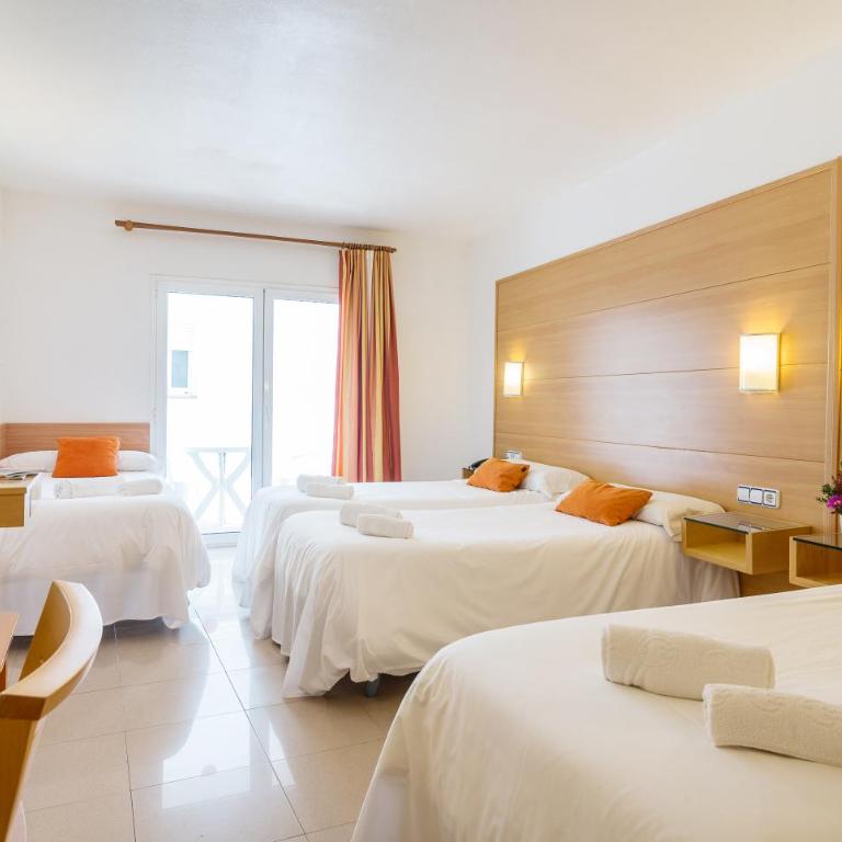 Hotel & Diving Les Illes - Quadruple Room - 4