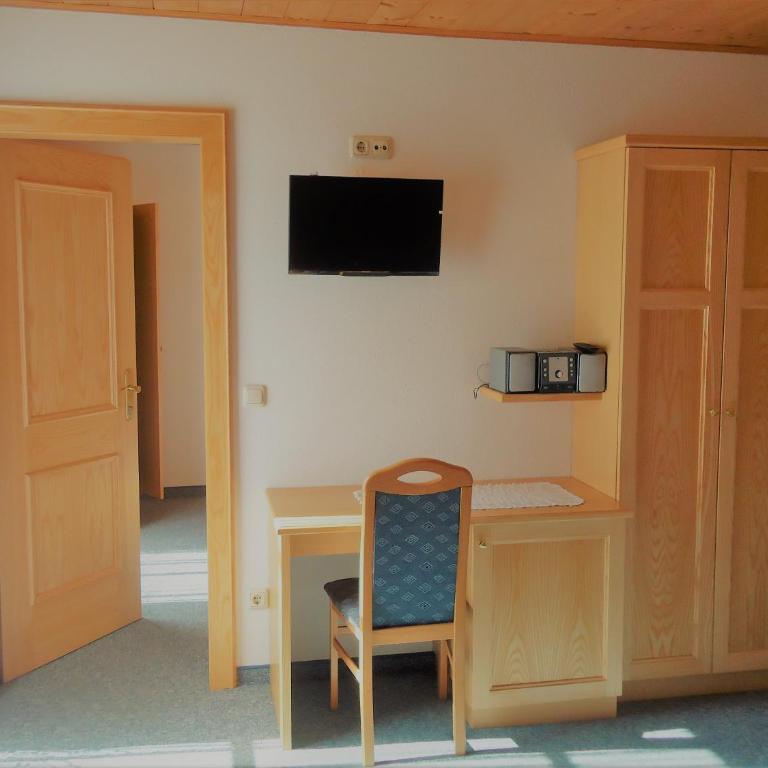 Pension Wald - Apartment mit 2 Schlafzimmern und Balkon - 5