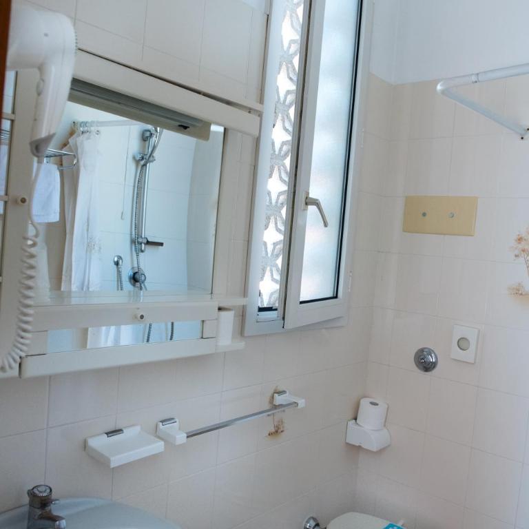 Hotel Malibran - Quadruple Room - 7