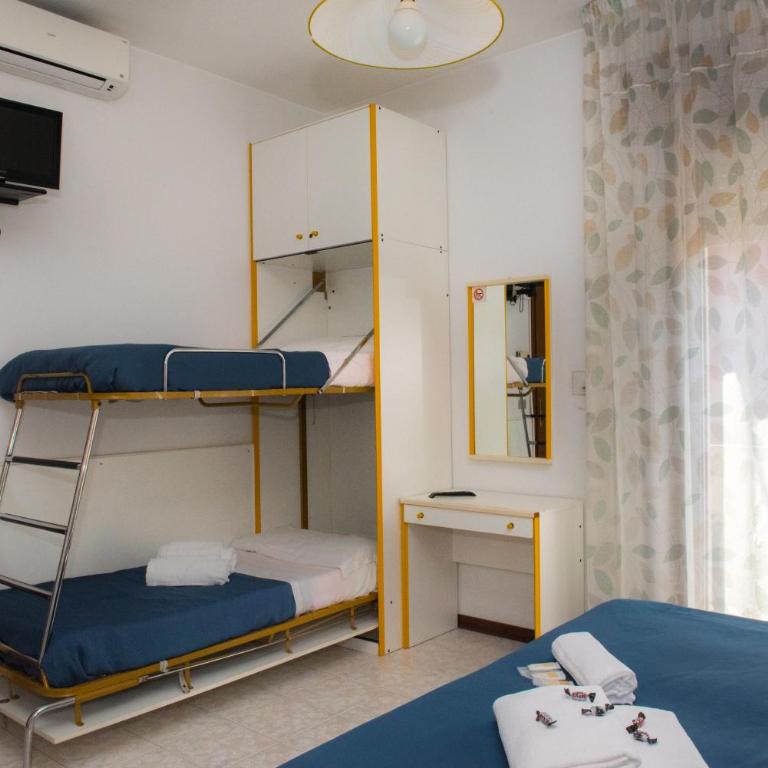 Hotel Malibran - Quadruple Room - 9