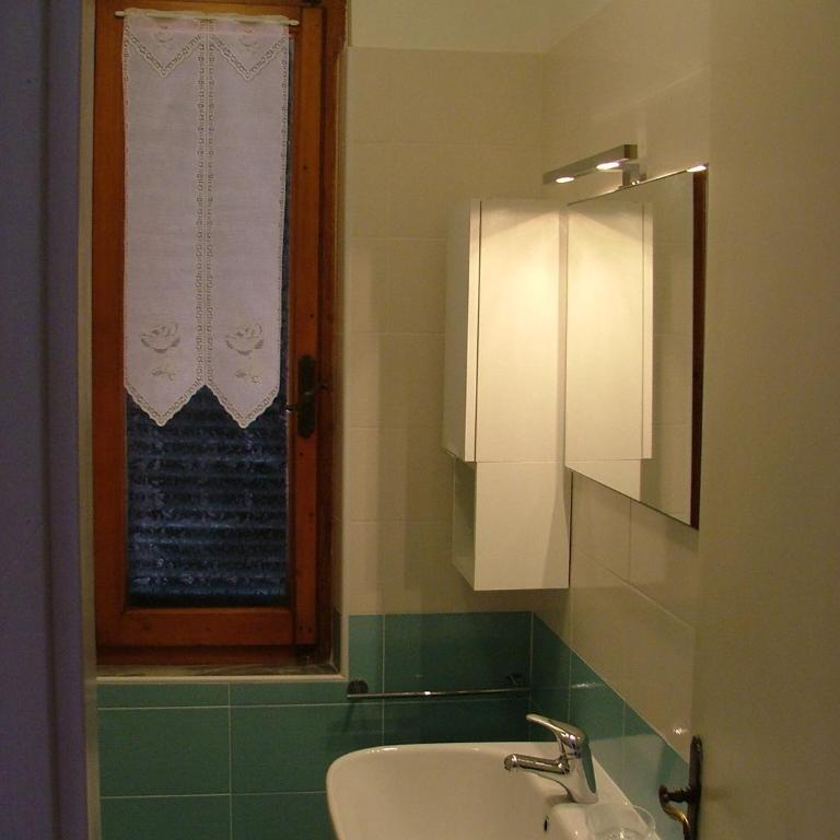 Villa Maria Carla - Casa Vacanze (4 Adulti) - 8