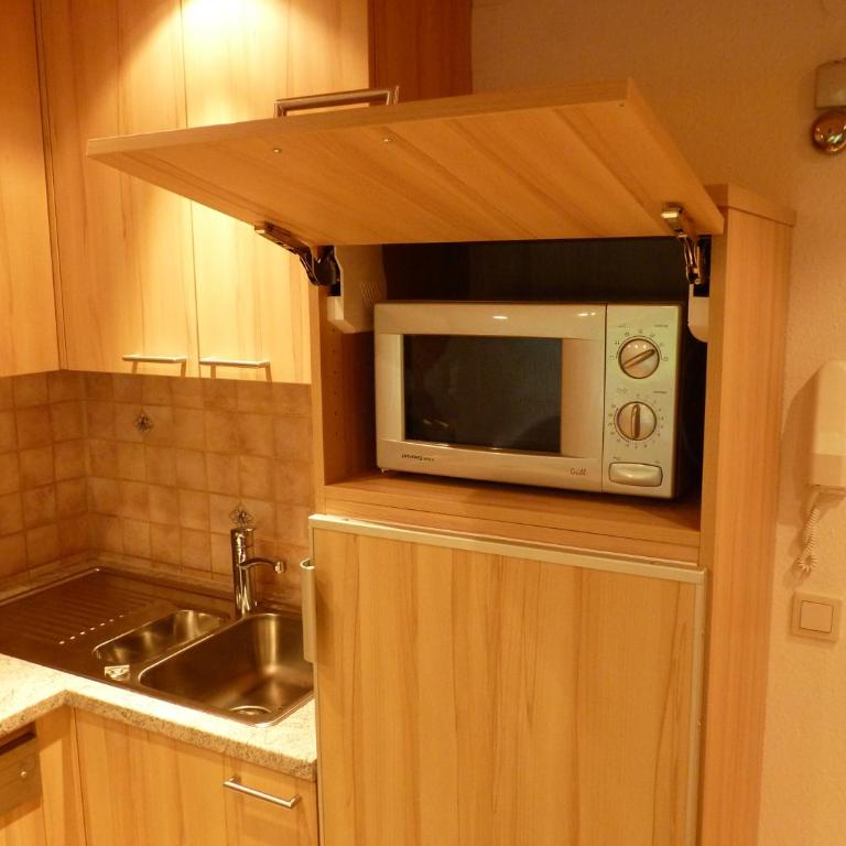 Apartment Anna - Appartamento con 1 Camera da Letto e Balcone - 12