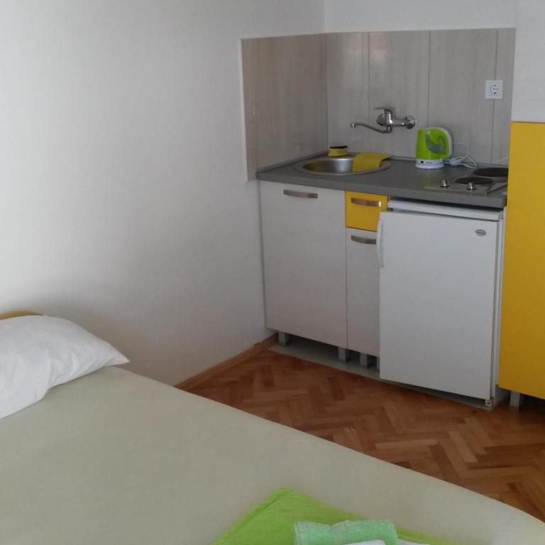 Apartmani Drašković - Studio Apartman sa Pogledom na More - 4