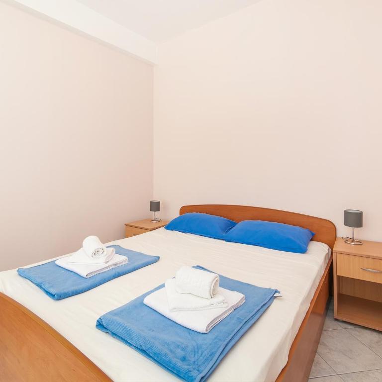 Apartments Vjera Petrovac - King Studio with Sofa Bed - 6